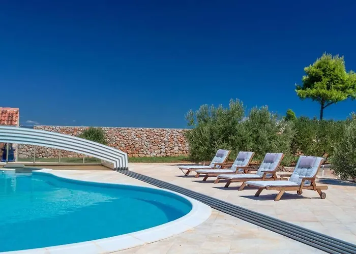 Villa De Pinus Hvar Town