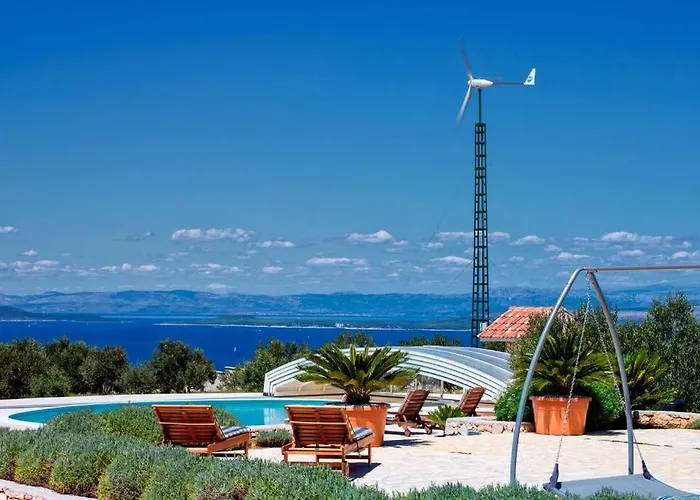 Villa De Pinus Hvar Town