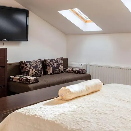 De Pinus Villa Hvar Town