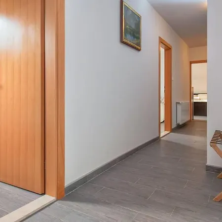 De Pinus * Hvar Town