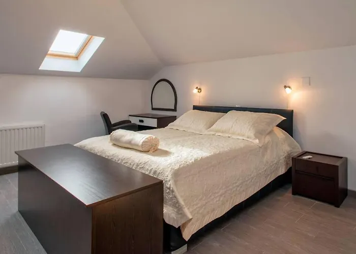 De Pinus Villa Hvar Town