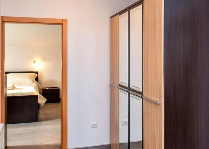 De Pinus Villa Hvar Town