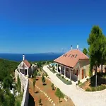Villa De Pinus *