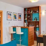 Villa De Pinus
