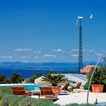 Villa De Pinus Hvar Town