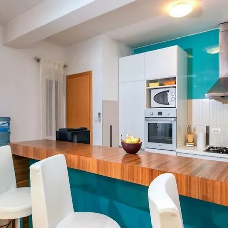 De Pinus Villa